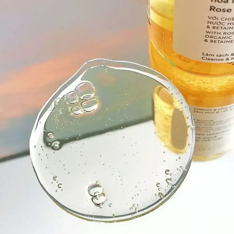 Công dụng của Gel rửa mặt hoa hồng gel rua mat hoa hong cocoon thuan chay