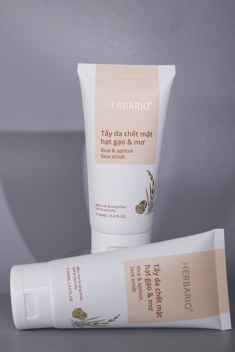 Tẩy da chết hạt gao & mơ Herbario tay da chet hat gao va mo Herbario